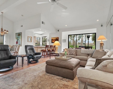 39 Blue River Drive - Photo Thumbnail 10