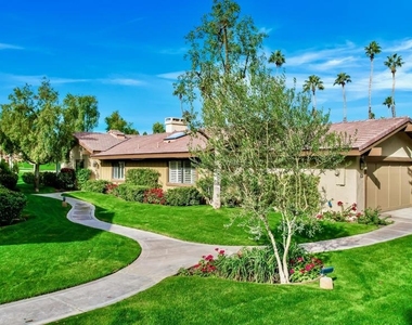 39 Blue River Drive - Photo Thumbnail 4