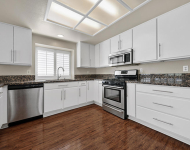 77717 Calle Las Brisas S - Photo Thumbnail 2