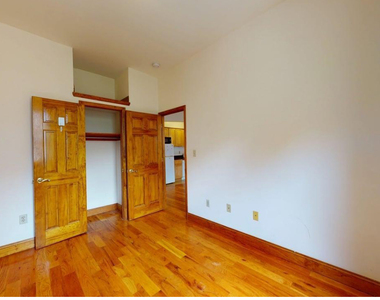 West 83rd Street - Photo Thumbnail 2