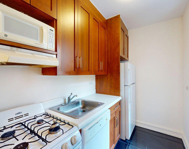 1680 York Avenue - Photo Thumbnail 2