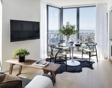 250 Ashland Place - Photo Thumbnail 1