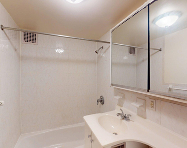 West 73rd Street - Photo Thumbnail 3