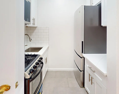 East 74th Street - Photo Thumbnail 3