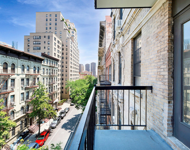 East 25th Street & 3rd ave - Photo Thumbnail 3