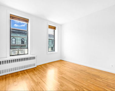East 25th Street & 3rd ave - Photo Thumbnail 1