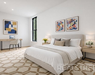 246 Vernon Ave - Photo Thumbnail 4