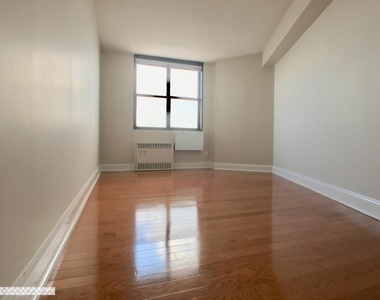 3333 Broadway - Photo Thumbnail 11