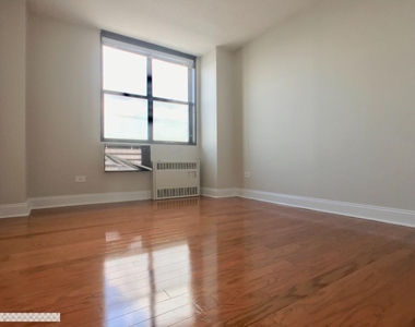 3333 Broadway - Photo Thumbnail 8