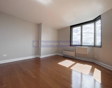 3333 Broadway - Photo Thumbnail 4