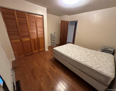 5 Hamilton Street - Photo Thumbnail 6