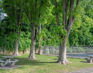 21 Fairview Avenue - Photo Thumbnail 14