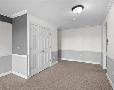 21 Fairview Avenue - Photo Thumbnail 4