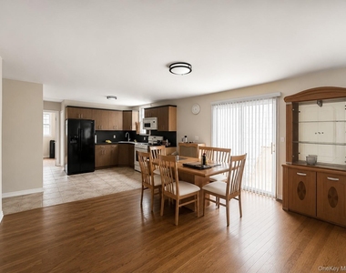 6955 78th Street - Photo Thumbnail 2