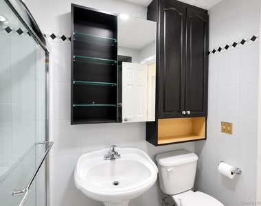 6955 78th Street - Photo Thumbnail 11