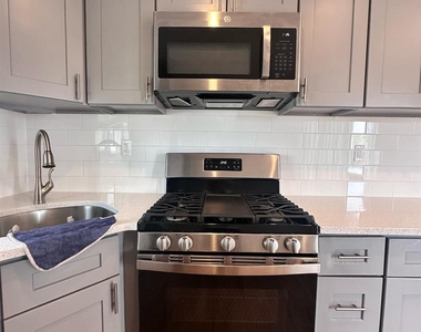 99-76 164th Ave - Photo Thumbnail 8