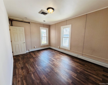 125 Wickham Avenue - Photo Thumbnail 3
