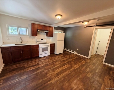 125 Wickham Avenue - Photo Thumbnail 1