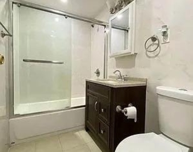 5745 74th Street - Photo Thumbnail 4