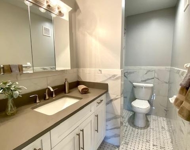 100 Westwood Drive - Photo Thumbnail 10