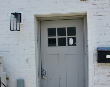 7 S Clinton Street - Photo Thumbnail 1