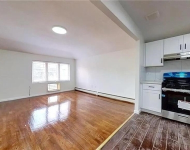 2407 Brookhaven Avenue - Photo Thumbnail 1