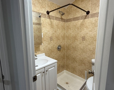2407 Brookhaven Avenue - Photo Thumbnail 5