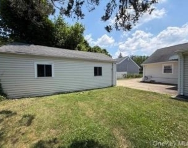 38 Island Street - Photo Thumbnail 17