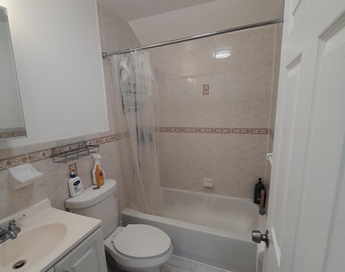 176-34 133rd Avenue - Photo Thumbnail 5