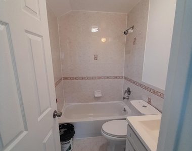 176-34 133rd Avenue - Photo Thumbnail 10