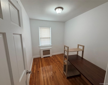 20208 46th Road - Photo Thumbnail 6