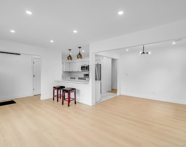 2386 New York Avenue - Photo Thumbnail 1