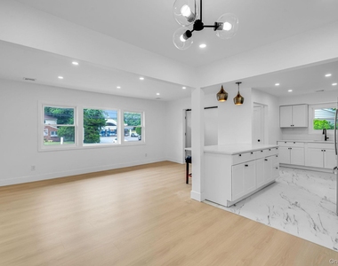 2386 New York Avenue - Photo Thumbnail 3