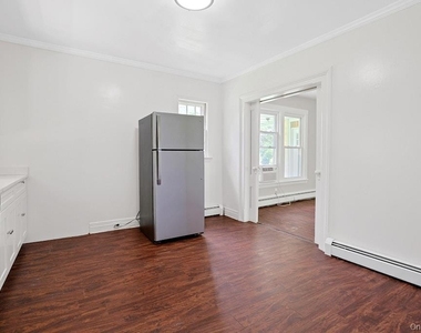 547 King Street - Photo Thumbnail 1