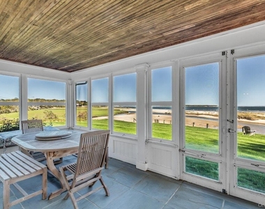 10450 New Suffolk Avenue - Photo Thumbnail 12