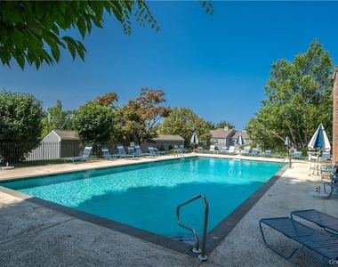 16 Hudson Point Lane - Photo Thumbnail 18