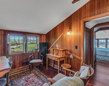 10450 New Suffolk Avenue - Photo Thumbnail 13