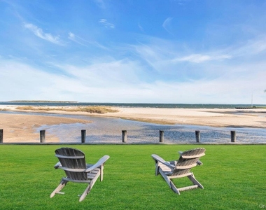 10450 New Suffolk Avenue - Photo Thumbnail 5