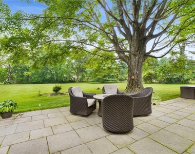 30 Palmer Lane - Photo Thumbnail 18