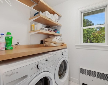 30 Palmer Lane - Photo Thumbnail 16