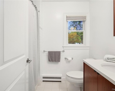 30 Palmer Lane - Photo Thumbnail 13