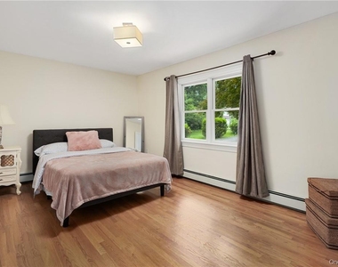 30 Palmer Lane - Photo Thumbnail 9