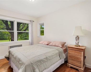 30 Palmer Lane - Photo Thumbnail 7