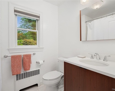 30 Palmer Lane - Photo Thumbnail 8