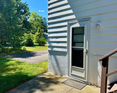 1 Holland Lane - Photo Thumbnail 1