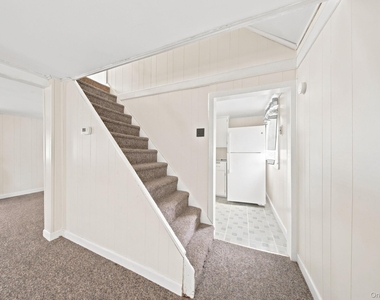 12 1/2 Schultz Street - Photo Thumbnail 9