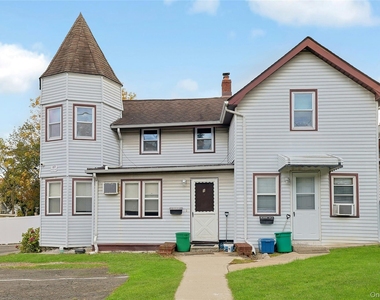 169 Sickles Avenue - Photo Thumbnail 3
