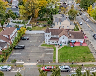 169 Sickles Avenue - Photo Thumbnail 2