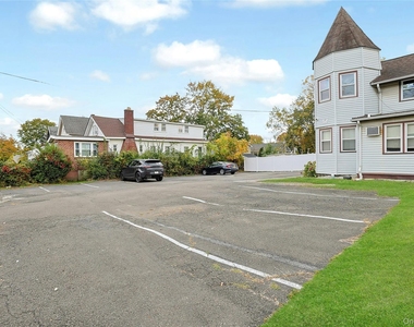 169 Sickles Avenue - Photo Thumbnail 5