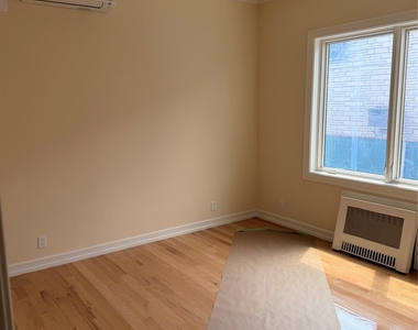 164-16 75th Road - Photo Thumbnail 5